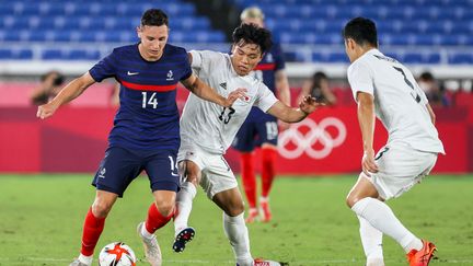 Florian Thauvin face au Japon lors du tournoi olympique, le 28 juillet 2021. (MARIKO ISHIZUKA / AFP)