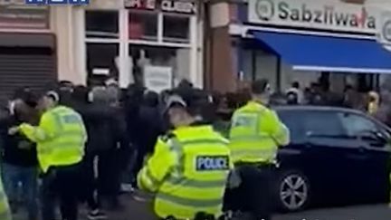 Echauffourées entre hindoux et musulmans à Leicester (Grande-Bretagne) sur le site de Times NOW. (CAPTURE D'ÉCRAN)