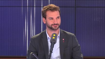 Le député La France insoumise du Nord, Ugo Bernalicis, sur le plateau de franceinfo. (FRANCEINFO)