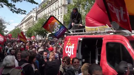 Manifestations du&nbsp;1er-Mai :&nbsp;des cortège très politiques dans toute la France (France 3)