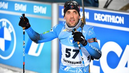 Simon Desthieux&nbsp;a terminé troisième de l'individuel d'Östersund (Suède) pour la première course de la saison de biathlon, le 27 novembre 2021. (ANDERS WIKLUND / AFP)