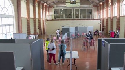 Covid-19 : la campagne de vaccination s’accélère à nouveau (France 3)