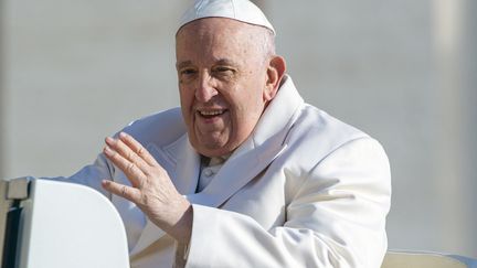 Le pape François présent sur la place Saint-Pierre au Vatican, le 29 mars. (ALESSIA GIULIANI / CPP / HANS LUCAS / AFP)