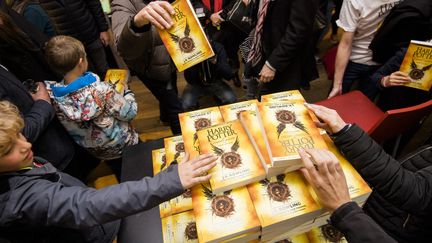 Vente "Harry Potter et l'enfant maudit" (Gallimard), ici à Bruxelles le 13 octobre 2016
 (LAURIE DIEFFEMBACQ / BELGA MAG / BELGA)