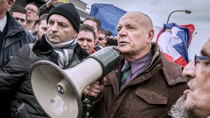 Le général Christian Piquemal pendant une manifestation anti-migrants à Calais (Pas-de-Calais), le 6 février 2016. (PHILIPPE HUGUEN / AFP)