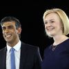 Liz Truss et Rishi Sunak, les deux prétendants au poste de Premier ministre britannique, le 31 août 2022, à Londres.&nbsp; (SUSANNAH IRELAND / AFP)