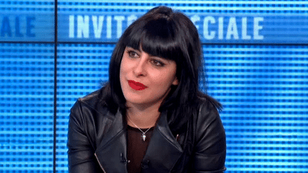 La chanteuse Carmen Maria Vega invitée sur le plateau de France 3 pour parler de son 4e album "Santa Maria"
 (France 3 / Culturebox)