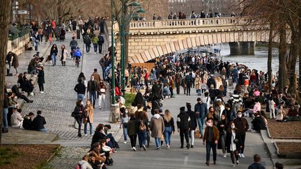 Les quais de Seine, le&nbsp;samedi 20 février 2021 (ANNE-CHRISTINE POUJOULAT / AFP)