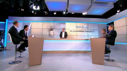 Plateau Votre Télé et Vous "Gilets Jaunes : les journalistes hors-jeux ?" (Vtev)