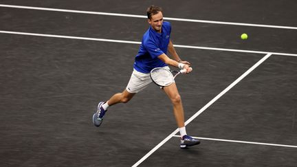 Daniil Medvedev lors de la deuxième journée de la Laver Cup, le 25 septembre 2021, à Boston. (CLIVE BRUNSKILL / AFP)