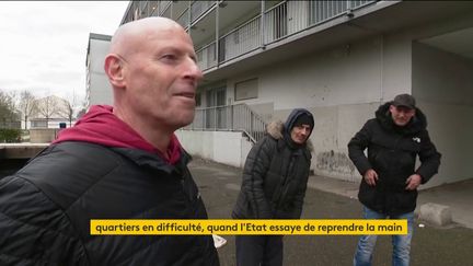 Un policier apprécié dans un quartier de Lille (FRANCEINFO)