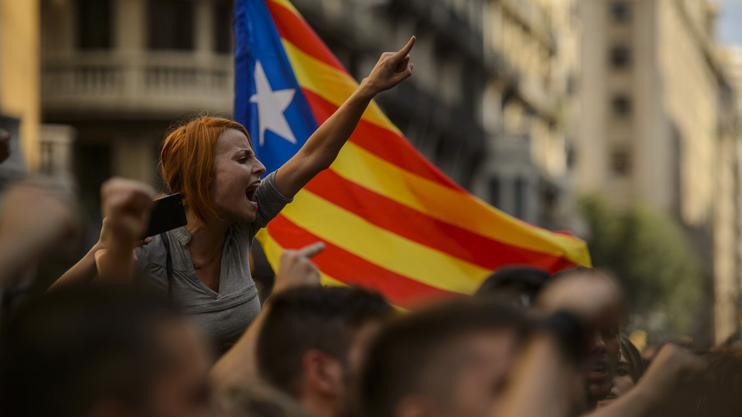 Crise politique en Espagne : à Barcelone, les banques abandonnent leurs