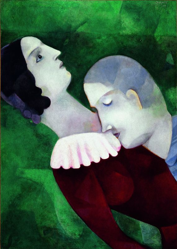 Marc Chagall, "Les Amoureux en vert", 1916-1917, huile sur carton maroufl&eacute; sur toile, 69,7 x 49,5 cm. Paris, Centre Georges-Pompidou, dation en 1988, en d&eacute;p&ocirc;t au mus&eacute;e national Marc-Chagall, Nice. (ADAGP, PARIS 2013 / CHAGALL / RMN / GÉRARD BLOT)