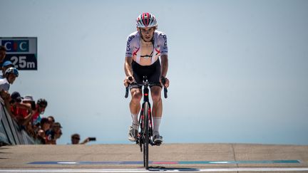 Guillaume Martin lors du Mont Ventoux Challenge, le 14 juin 2022. (FLORIAN FRISON / DPPI via AFP)