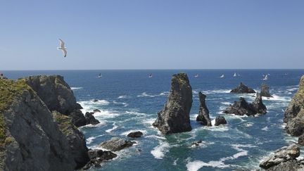 Le "Bara Pemdez", un caseyeur de 12 m&egrave;tres, s'est &eacute;chou&eacute; vendredi 18 mai 2012 au sud de Belle-Ile, dans le Morbihan. &nbsp; (YANNICK LE GAL / ONLY FRANCE / AFP)