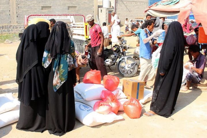 Distribution d’aide alimentaire du Programme alimentaire mondial dans la province de Hajjah, Yémen, le 30&nbsp;décembre 2019.  (ESSA AHMED/AFP)