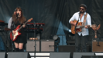 Le duo Angus &amp; Julia Stone sur la scène du festival La Bonne Aventure 
 (France 3/ Culturebox)