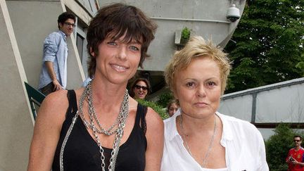 Muriel Robin et sa compagne Anne Le Nen à la ville comme à l'écran 
 (Sipa)