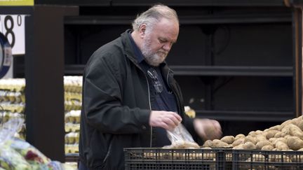 Thomas Markle, le père de Meghan Markle, dans un magasin à&nbsp;Rosarito, au Mexique. (ANDY JOHNSTONE / MIRRORPIX / SIPA / DAILY MIRROR)