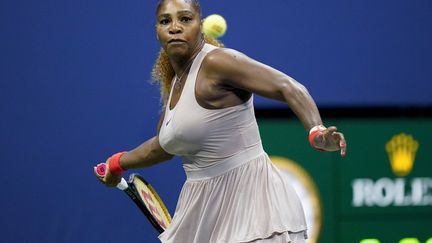 Serena Williams lors de son match face à Victoria Azarenka, jeudi 10 septembre, à New York.  (FRANK FRANKLIN II/AP/SIPA / SIPA)