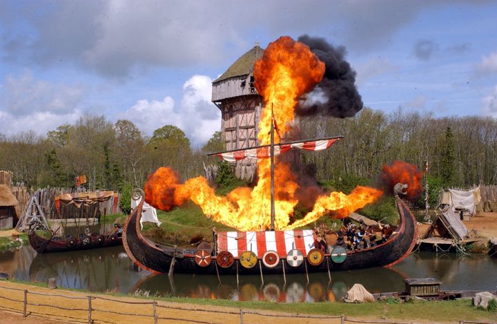 Spectacle "Les Vikings" au Puy du Fou. 
 (FRANK PERRY / AFP)