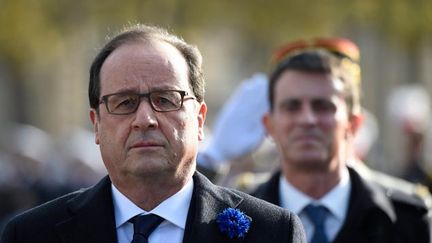 &nbsp; (François Hollande pendant la cérémonie sous l'Arc de Triomphe © MAXPPP)