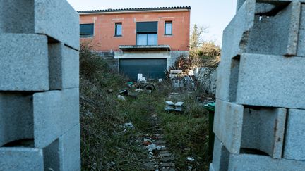 La maison du couple Jubillar à Cagnac-les-mines (Tarn), le 19 décembre 2021. (FRED SCHEIBER / AFP)