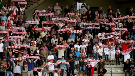 Dans la course à la montée, les fans de l'AC Ajaccio, attendent de connaître leur prochain adversaire: le Havre ou Brest  (MICHEL LUCCIONI / MAXPPP)