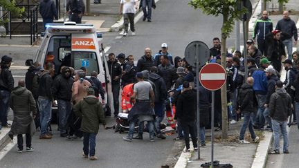 L'un des supporters du Napoli est dans le coma depuis dimanche soir (MASSIMO PERCOSSI / MAXPPP)