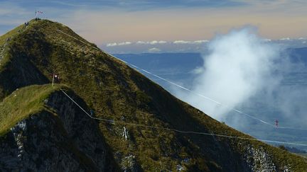 Au total, six lignes ont &eacute;t&eacute; install&eacute;es, d'une longueur de 45 &agrave; 495 m&egrave;tres. (DENIS BALIBOUSE / REUTERS / X90072)