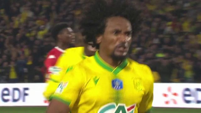 After a great collective action, Kolo Muani is countered in the area but Moutoussamy has followed well and pushes her into the back of the net!  2-1 for FC Nantes!