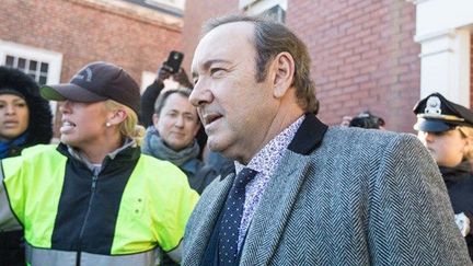 L'acteur Kevin Spacey quitte le tribunal de Nantucket, où il a été inculpé, lundi 7 janvier 2019.
 (Scott Eisen / Getty Images / AFP)