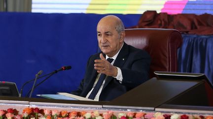 Le président de la République algérienne, Abdelmadjib Tebboune, le 25 septembre 2021 à Alger.&nbsp; (BILLAL BENSALEM / NURPHOTO / AFP)