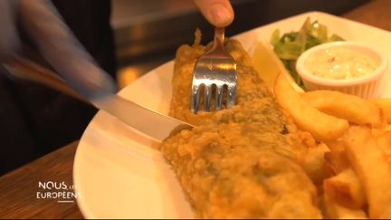 "Je ne pensais pas que ça ressemblerait autant au Fish and Chips" : en Angleterre, le véganisme gagne progressivement les assiettes