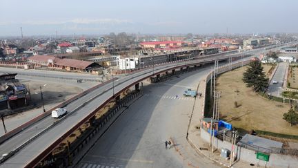 Une autoroute à Srinagar (Inde). (ROUF BHAT / AFP)