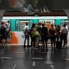 Des usagers des transports en commun parisiens, le 13 septembre 2020. (ESTELLE RUIZ / HANS LUCAS / AFP)