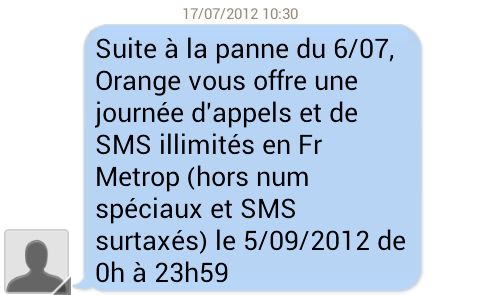 Un SMS envoy&eacute; par Orange &agrave; l'un de ses abonn&eacute;s le 17 juillet 2012. (FTVI)