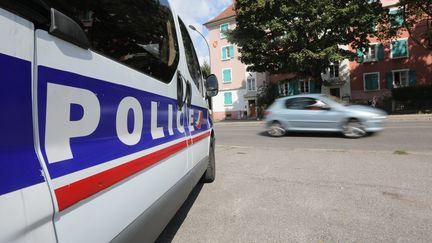 Contrôle de police, en août 2022. (VINCENT VOEGTLIN / MAXPPP)