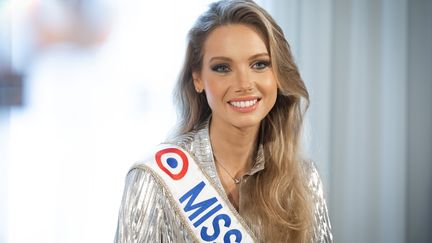 Amandine Petit, Miss France 2021, à Paris, le 20 décembre 2020. (MAXPPP)