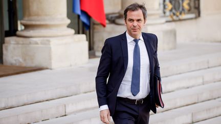 Le porte-parole du gouvernement à la sortie du Conseil des ministres à l'Elysée, le 13 avril 2023. (THOMAS PADILLA / MAXPPP)