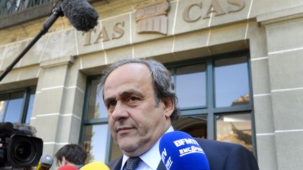 Michel Platini devant le siège du TAS lors de son audition (FABRICE COFFRINI / AFP)