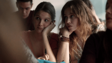 Joséphine Japy et Lou de Lâage dans le dernier film de Mélanie Laurent
 (Capture d&#039;écran / Culturebox)