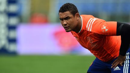 Thierry Dusautoir n'est pas remis de sa blessure au genou  (GABRIEL BOUYS / AFP)