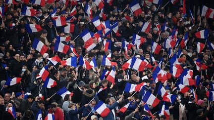 A quelques instants du début du match entre la France et la Nouvelle-Zélande, la Marseillaise retentit au Stade de France !