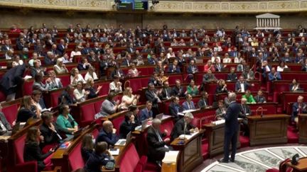 Assemblée nationale : les débats ont été agités entre les députés (France 3)