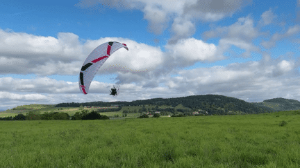 Paramoteur : un Français champion du monde (France 2)