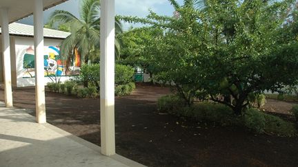 La cour du lycée français Henri Matisse à Moroni, aux Comores (Ambassade de France aux Comores)