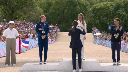 Paris 2024 : une médaille d’or rapporte-t-elle un joli pactole ? (France 2)