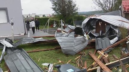 Moselle : de gros dégâts à Saint-Avold après un déluge de grêle (France 2)