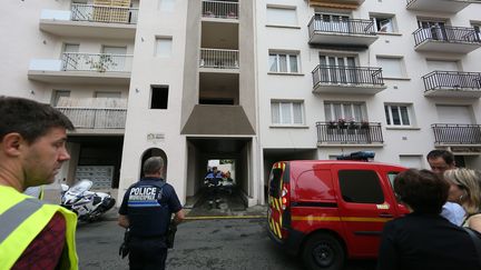 L'entrée du 10 rue Richelieu, à Pau (Pyrénées-Atlantiques) où s'est déroulé le drame, le 10 juillet 2018. (LE DEODIC DAVID / MAXPPP)